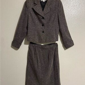 Vintage Executive Collection Women’s Formal Padded Blazer And Skirt Set Size 12